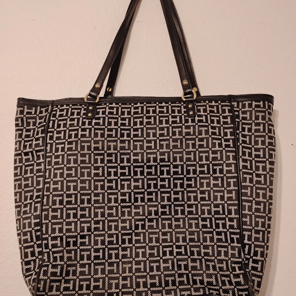 Tommy Hilfiger Tote Bag - Picture 5 of 8
